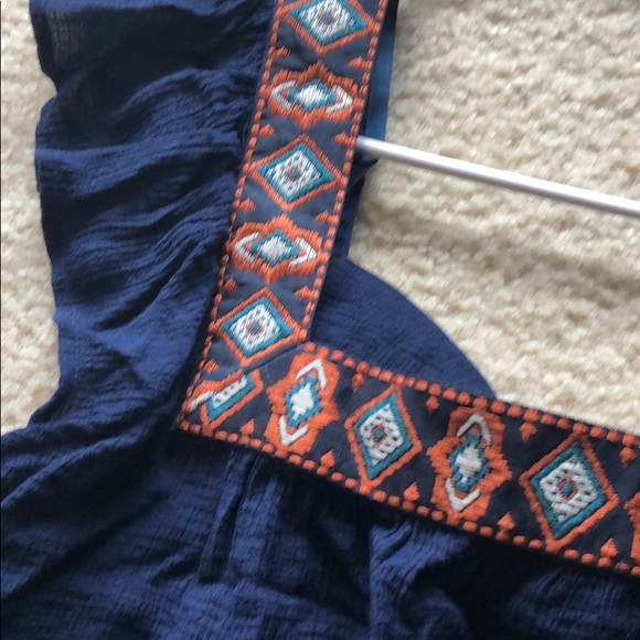 Blue Aztec top - Picture 2 of 2
